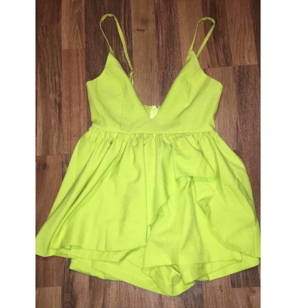 Lime green romper! So flattering!!!